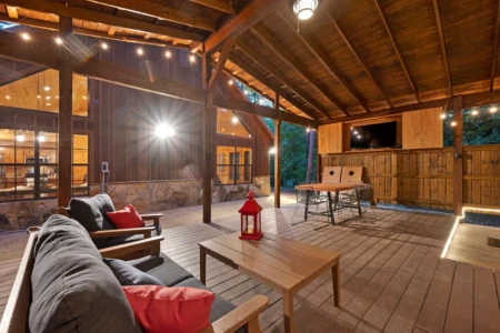 Beautiful Updated Cabin- listing airbnb- 4
